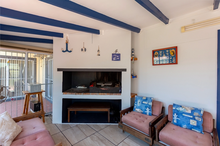 4 Bedroom Property for Sale in Port Owen Western Cape